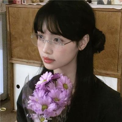 《独女君未见第一季》封面